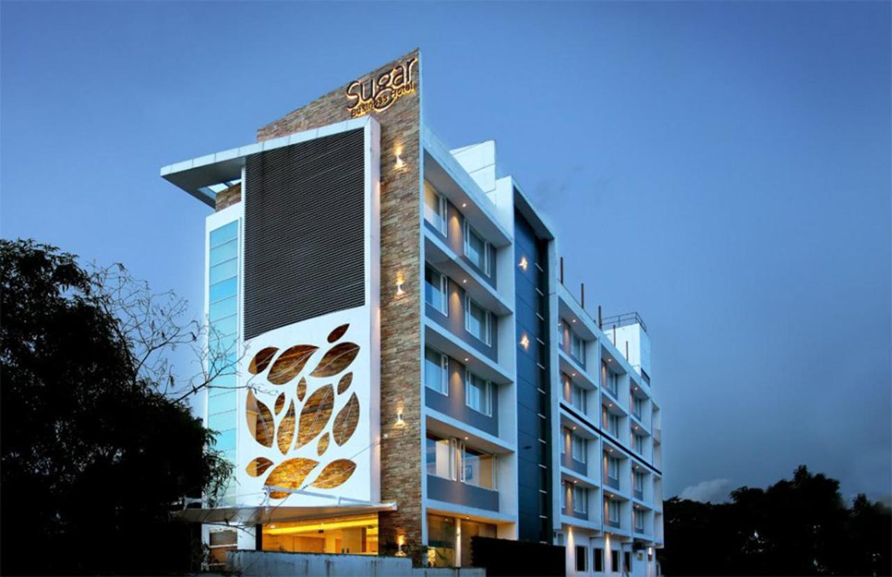 Sugar Business Hotel Kochi Bagian luar foto